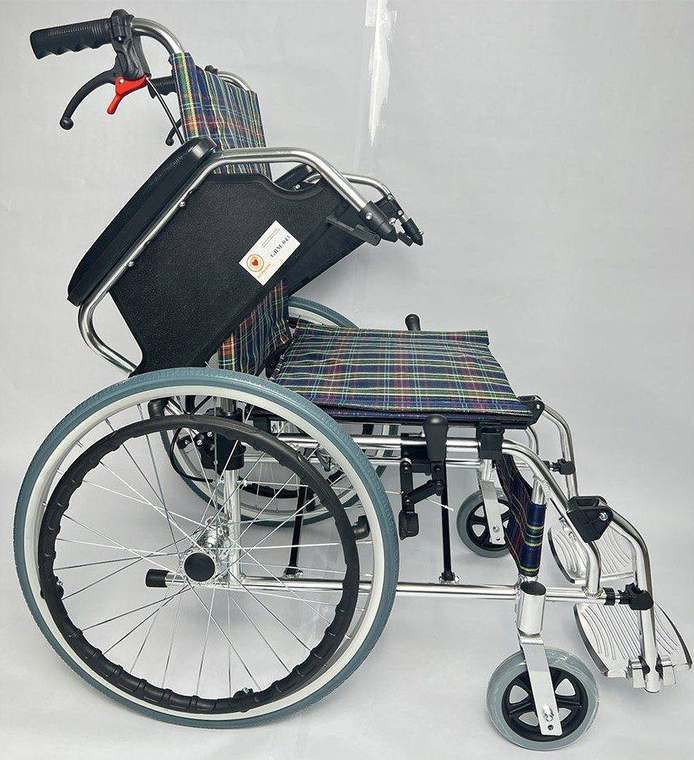 Xe lăn nhôm gấp gọn GBM-043